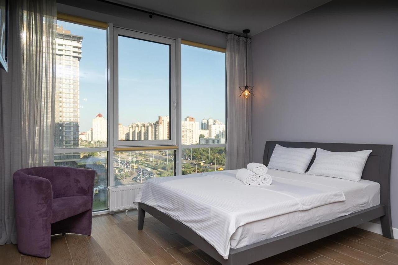 Stylish Panoramic Apartments. Smartplaza. Metro Minskaya